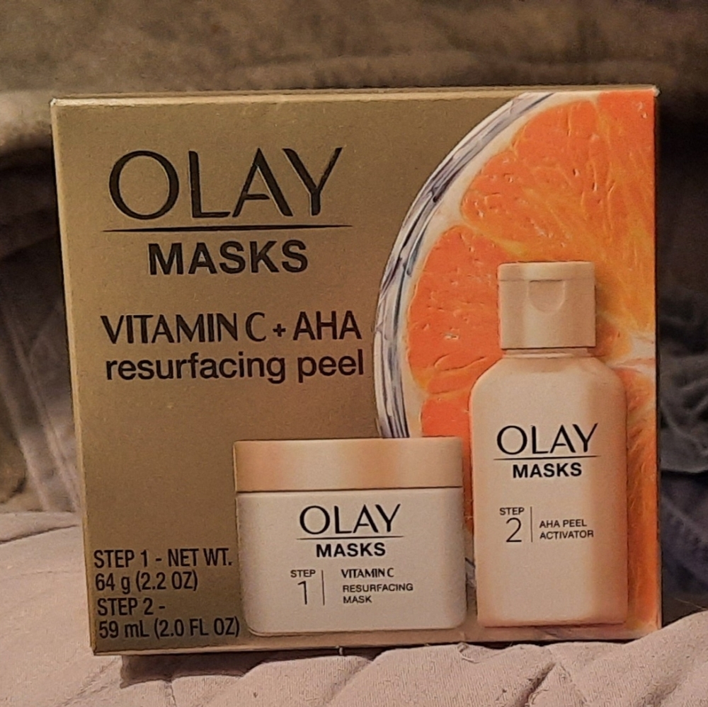 NEW OLAY Masks Vitamin C + AHA resurfacing peel